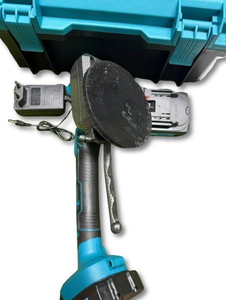 Акумуляторна віброприсоска Krafftec Germany 48V 6Ah для плитки діаметр 130 мм професійна вібраційна присоска Німеччина 3063962379 фото