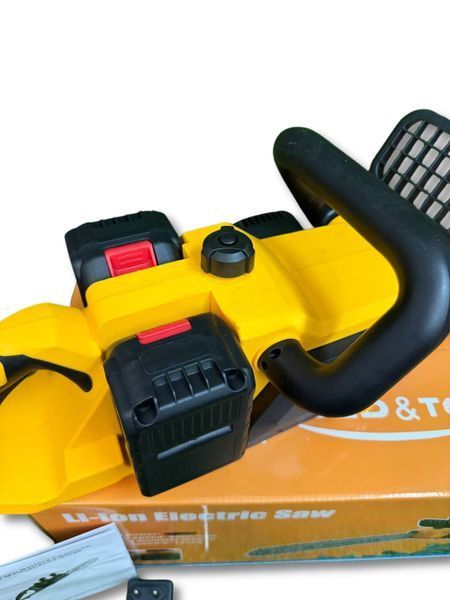 Пила акумуляторна Krafftec Germany 52V 2500Вт шина 40 см з авто мастилом електропила для обрізки гілок та дерев 2 АКБ 3099278992 фото